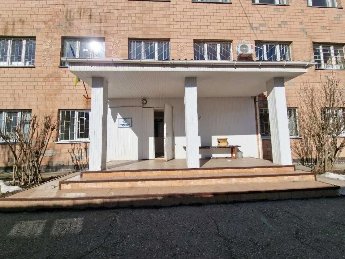 Фото Продаю офіс, 962 кв. м, Молодіжна вул.  Біла Церква, ціна: 280000 USD, код 5540