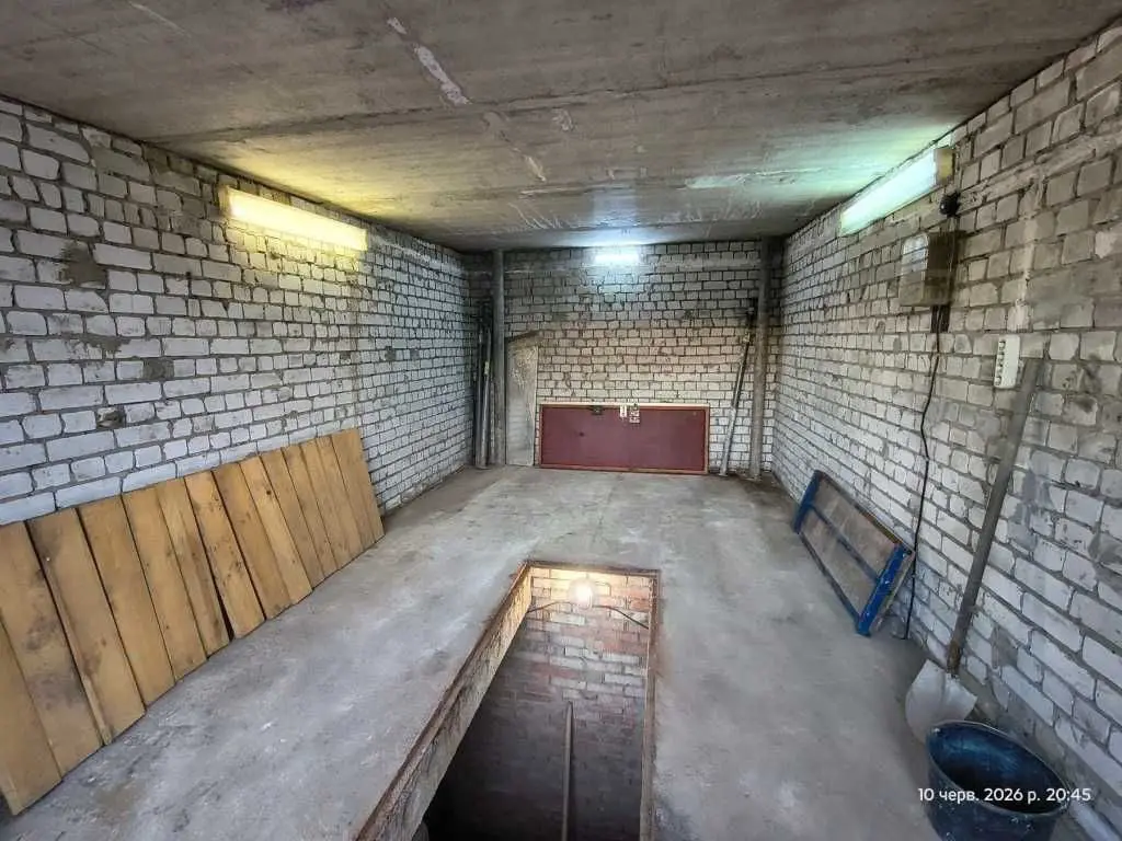 Фото Продаю паркінг, гараж, 41 кв. м, Пухівська вул.  Київ, ціна: 9500 USD, код 5542