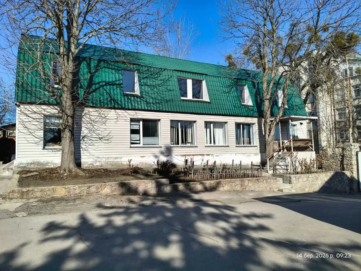 Фото Продаю офіс, 1760 кв. м, Канів, ціна: 190000 USD, код 5545