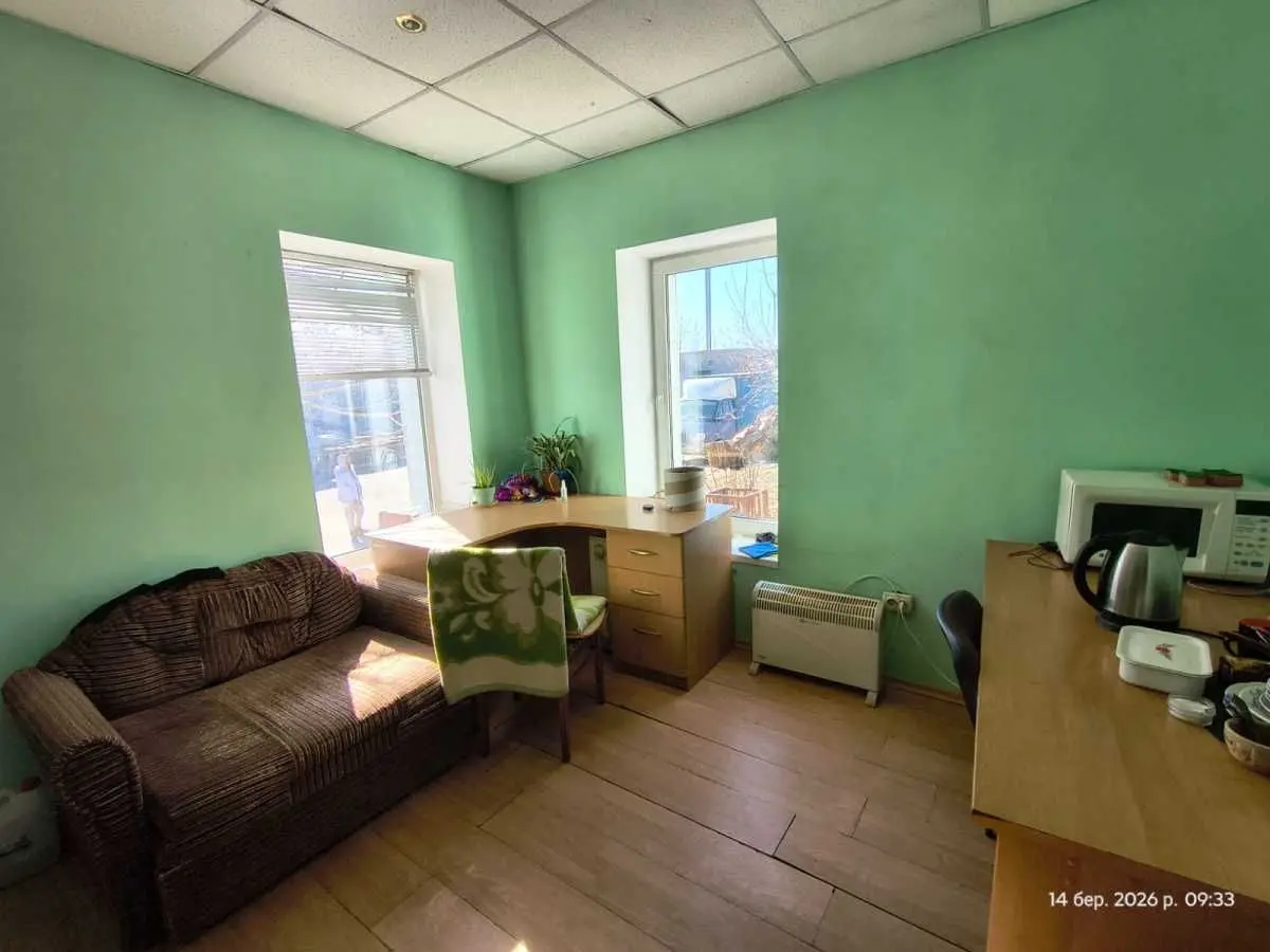 Фото Продаю офіс, 1760 кв. м, Канів, ціна: 190000 USD, код 5545