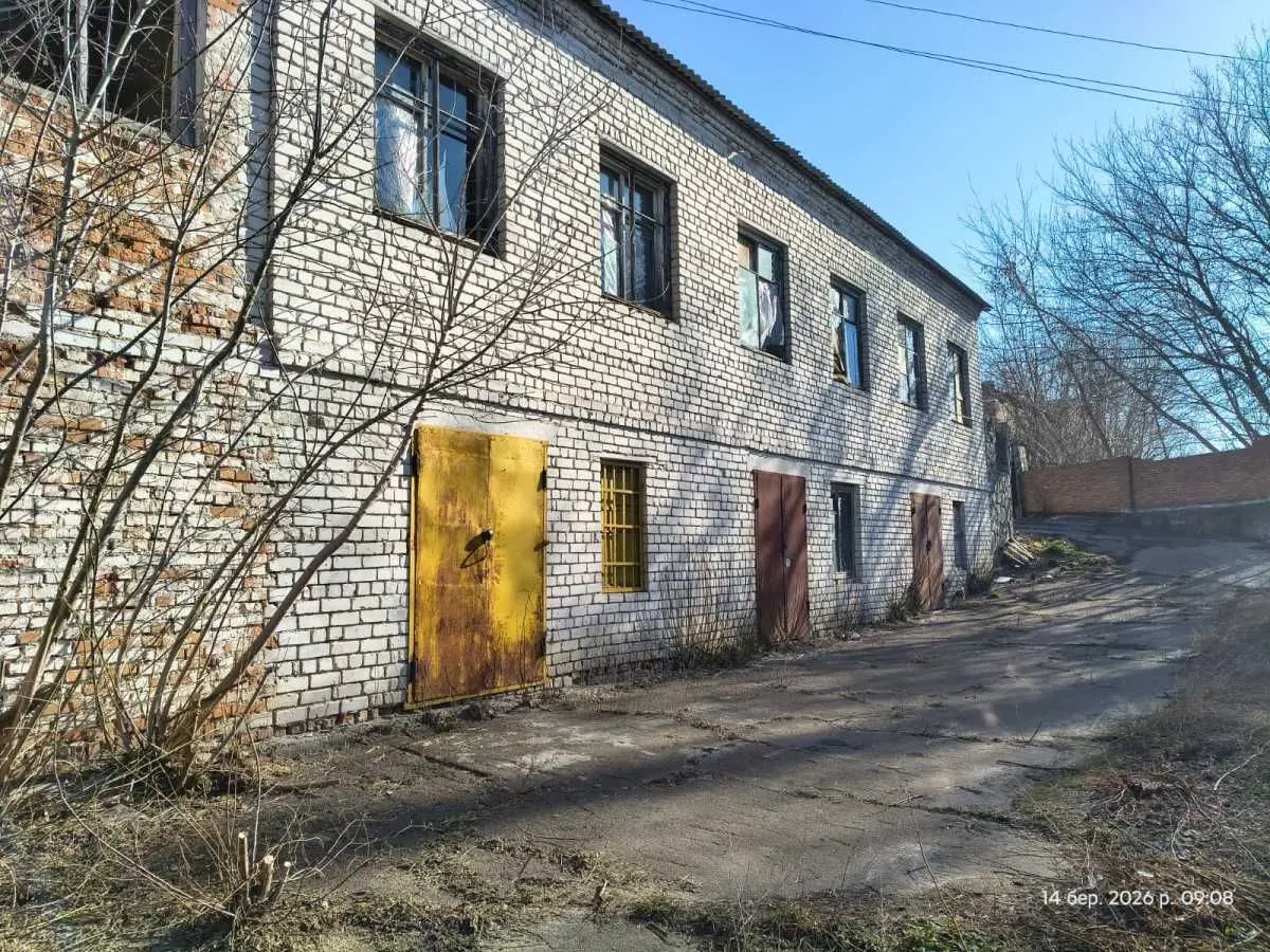 Фото Продаю офіс, 1760 кв. м, Канів, ціна: 190000 USD, код 5545