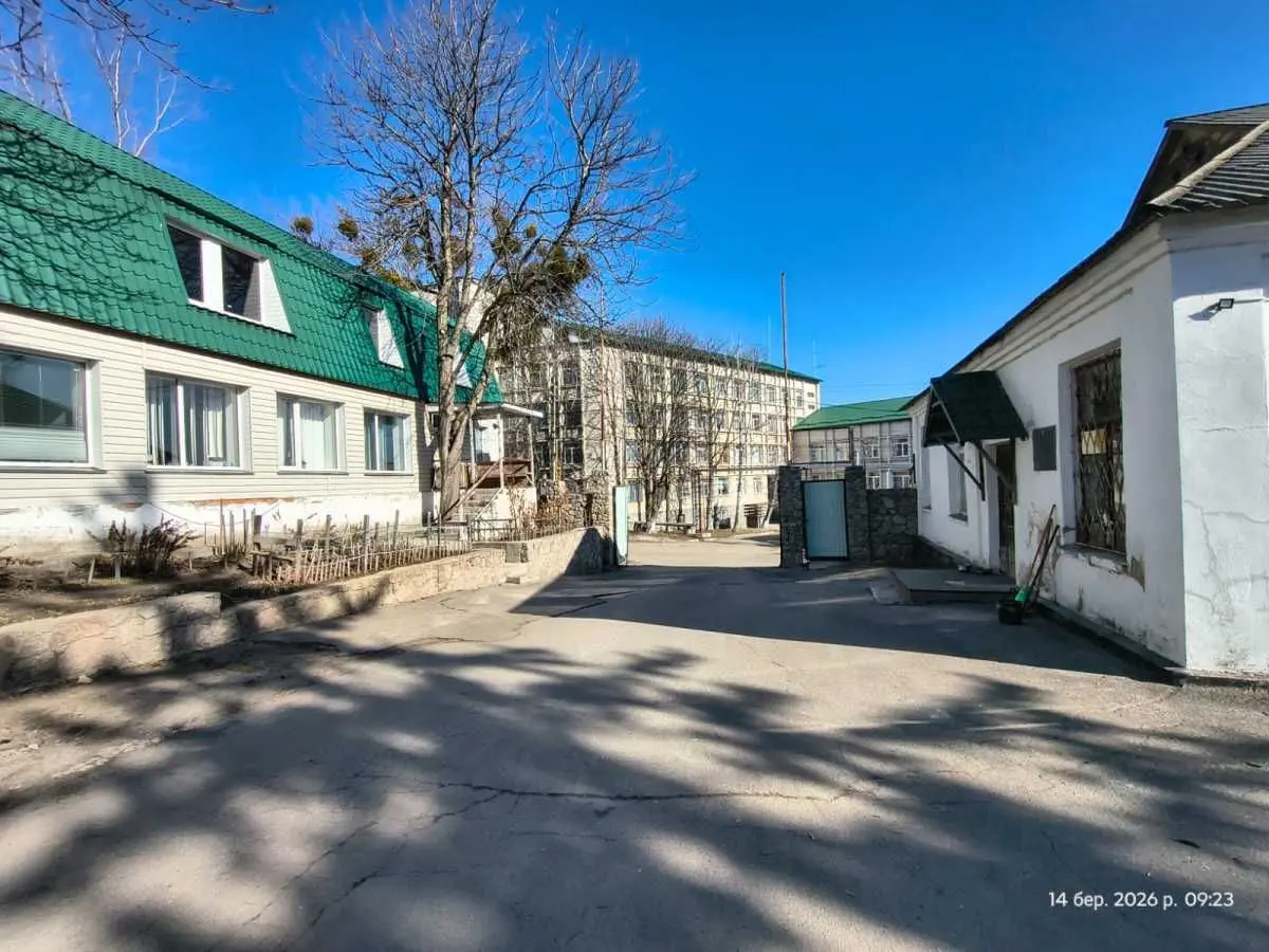 Фото Продаю офіс, 1760 кв. м, Канів, ціна: 190000 USD, код 5545