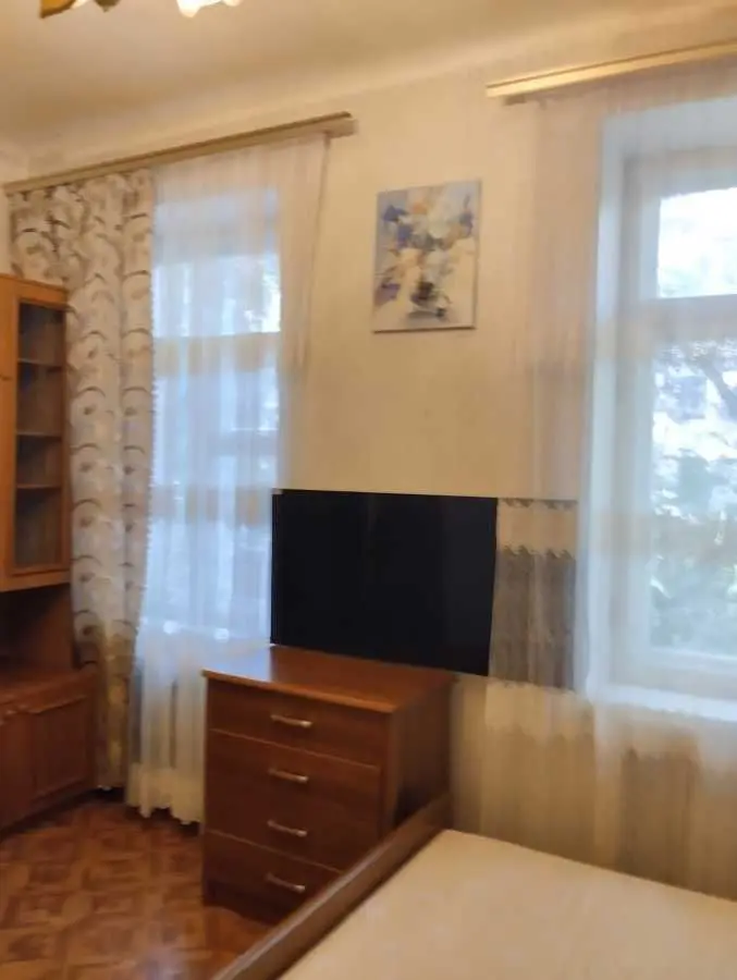Фото Зняти 2 кімнатну квартиру, Новоселівська вул. 12 Дніпро в довгострокову оренду, ціна: 10000 UAH, код 5554