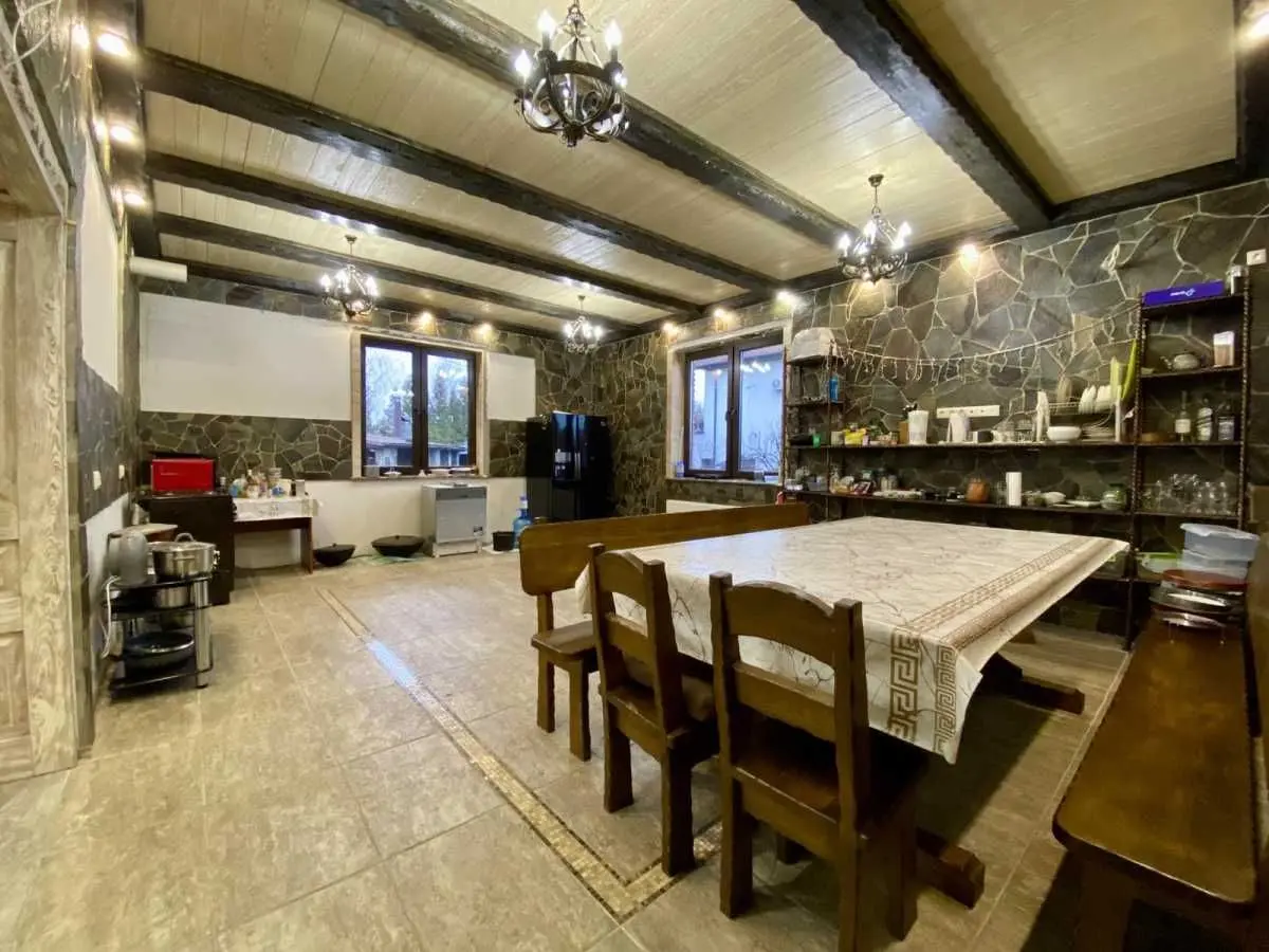 Фото Продаю будинок, 422.5 кв. м, Зарічна вул.  Гнідин, ціна: 300000 USD, код 5557
