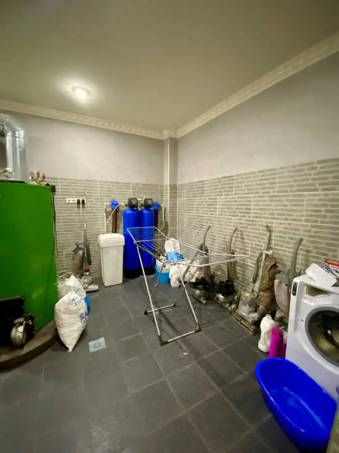 Фото Продаю будинок, 422.5 кв. м, Зарічна вул.  Гнідин, ціна: 300000 USD, код 5557