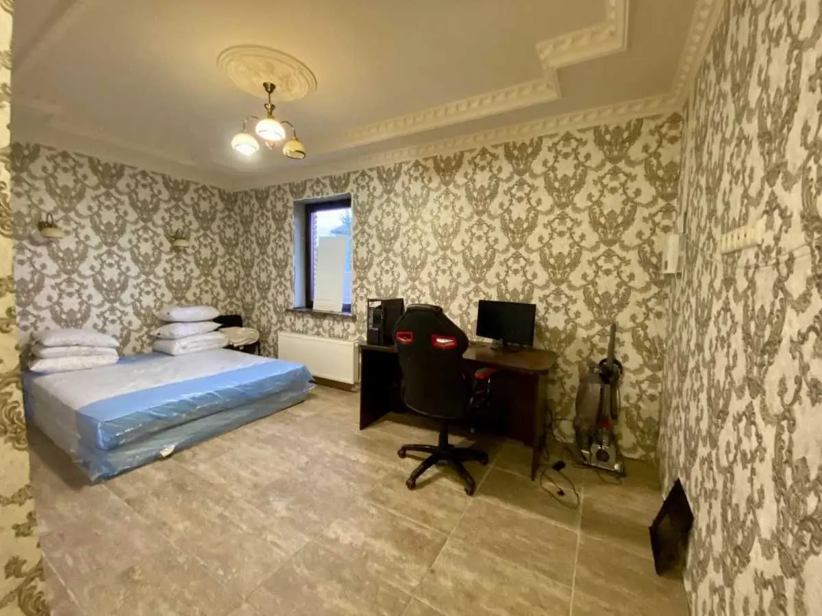 Фото Продаю будинок, 422.5 кв. м, Зарічна вул.  Гнідин, ціна: 300000 USD, код 5557