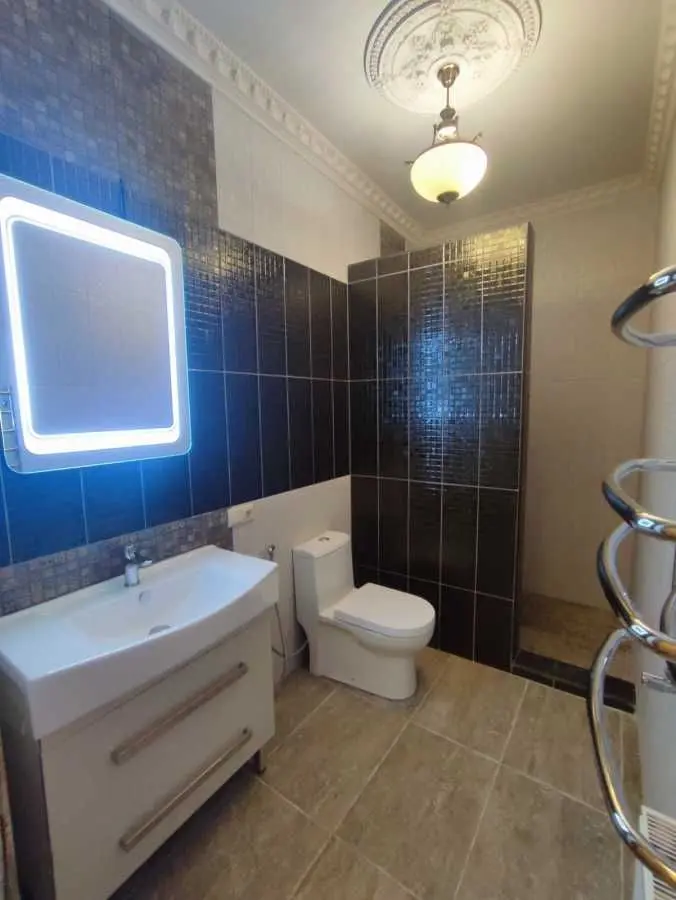 Фото Продаю будинок, 422.5 кв. м, Зарічна вул.  Гнідин, ціна: 300000 USD, код 5557