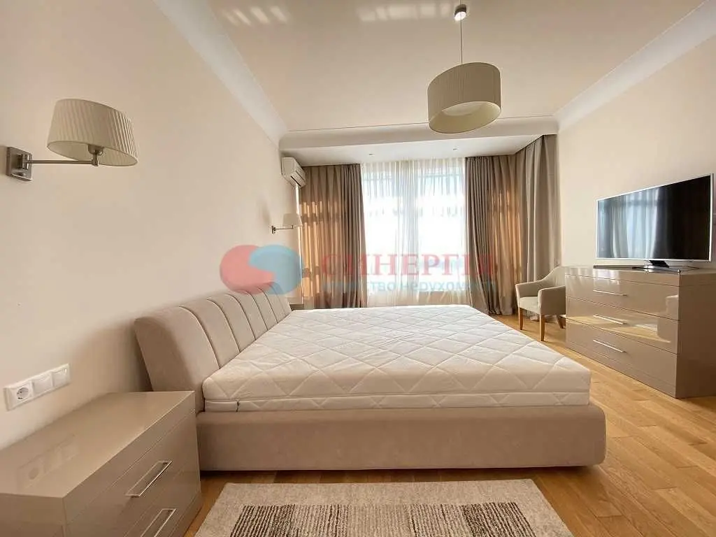 Фото Rent a 3-room apartment, Klovskyi Descent  Kyiv for long-term rent, price: 1500 USD, code 5565