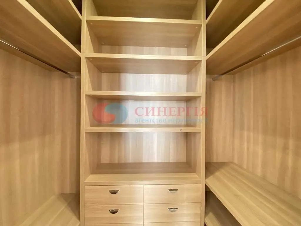 Фото Rent a 3-room apartment, Klovskyi Descent  Kyiv for long-term rent, price: 1500 USD, code 5565