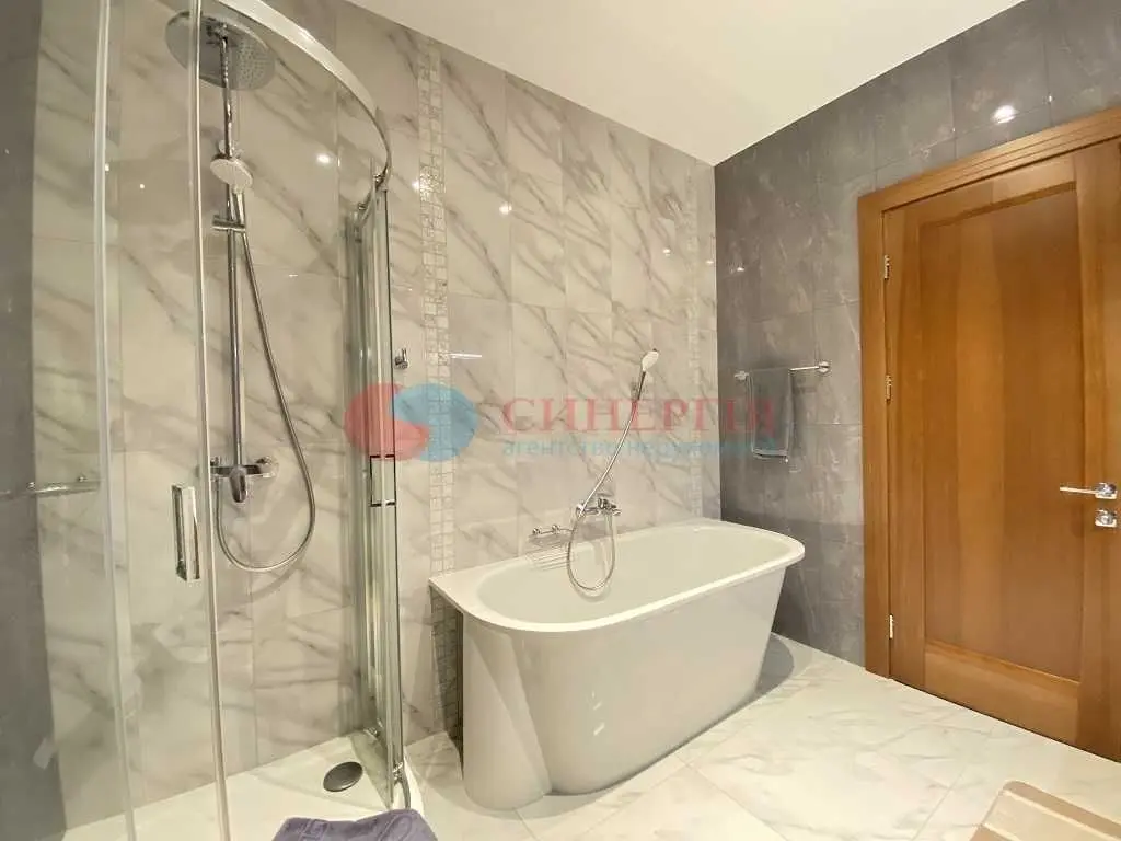 Фото Rent a 3-room apartment, Klovskyi Descent  Kyiv for long-term rent, price: 1500 USD, code 5565