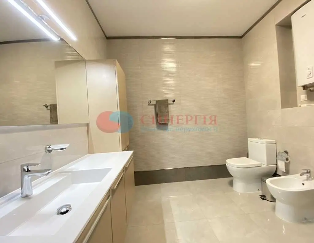 Фото Rent a 3-room apartment, Klovskyi Descent  Kyiv for long-term rent, price: 1500 USD, code 5565