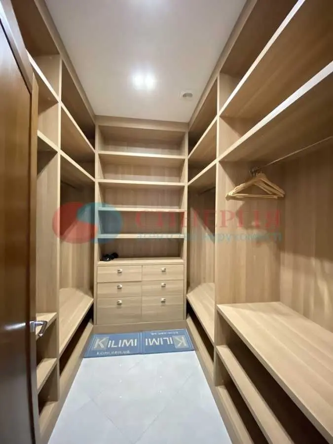 Фото Rent a 3-room apartment, Klovskyi Descent  Kyiv for long-term rent, price: 1500 USD, code 5565
