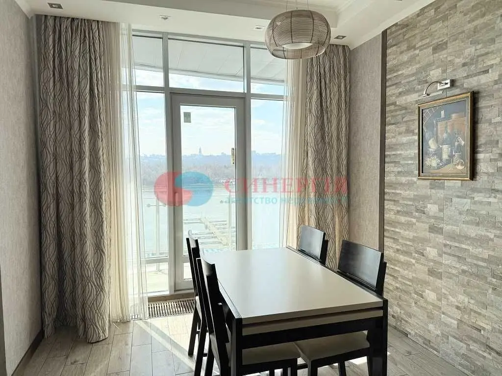 Фото Rent a 3-room apartment, Raisy Okipnoi Street 18 Kyiv for long-term rent, price: 1950 USD, code 5566