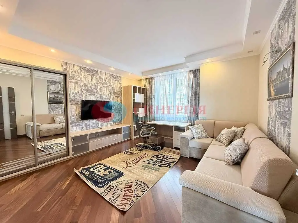 Фото Rent a 3-room apartment, Raisy Okipnoi Street 18 Kyiv for long-term rent, price: 1950 USD, code 5566