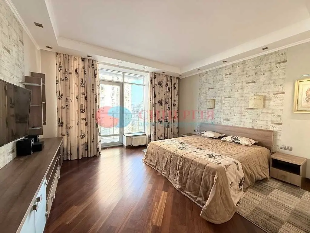 Фото Rent a 3-room apartment, Raisy Okipnoi Street 18 Kyiv for long-term rent, price: 1950 USD, code 5566