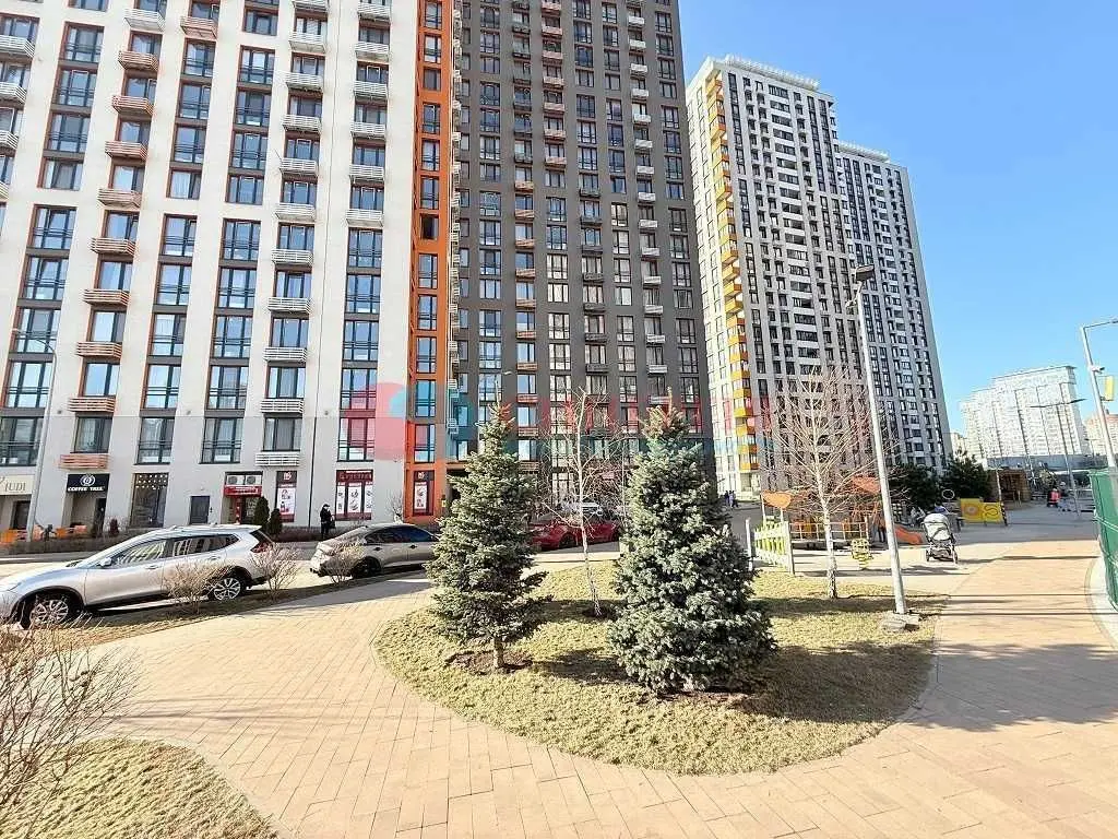 Фото Продаю 2 кімнатну квартиру, 90 кв. м, Дніпровська набережна  Київ, ціна: 185000 USD, код 5567