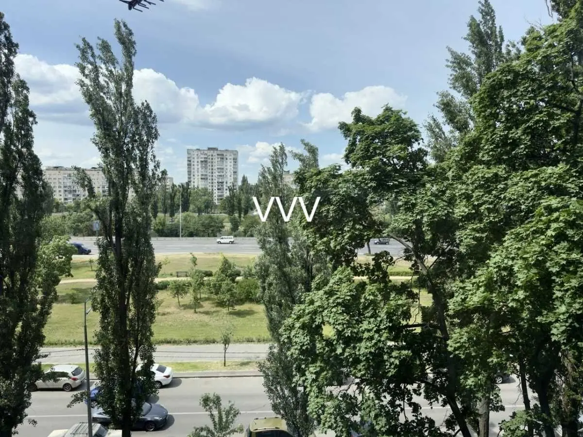 Фото Продаю 3 кімнатну квартиру, 64.5 кв. м, Івана Миколайчука вул. (Березняківська)  Київ, ціна: 71000 USD, код 5571