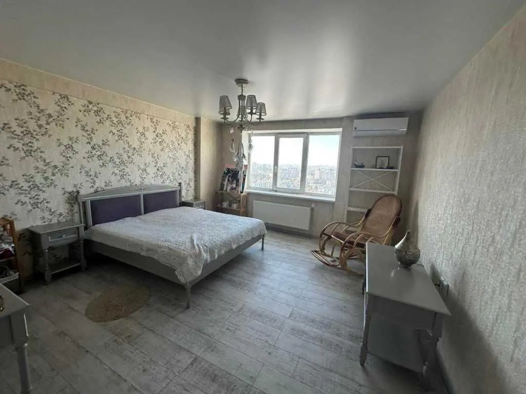Фото Продаю 1 кімнатну квартиру, 48 кв. м, Бориспільська вул. 26з Київ, ціна: 53200 USD, код 5572