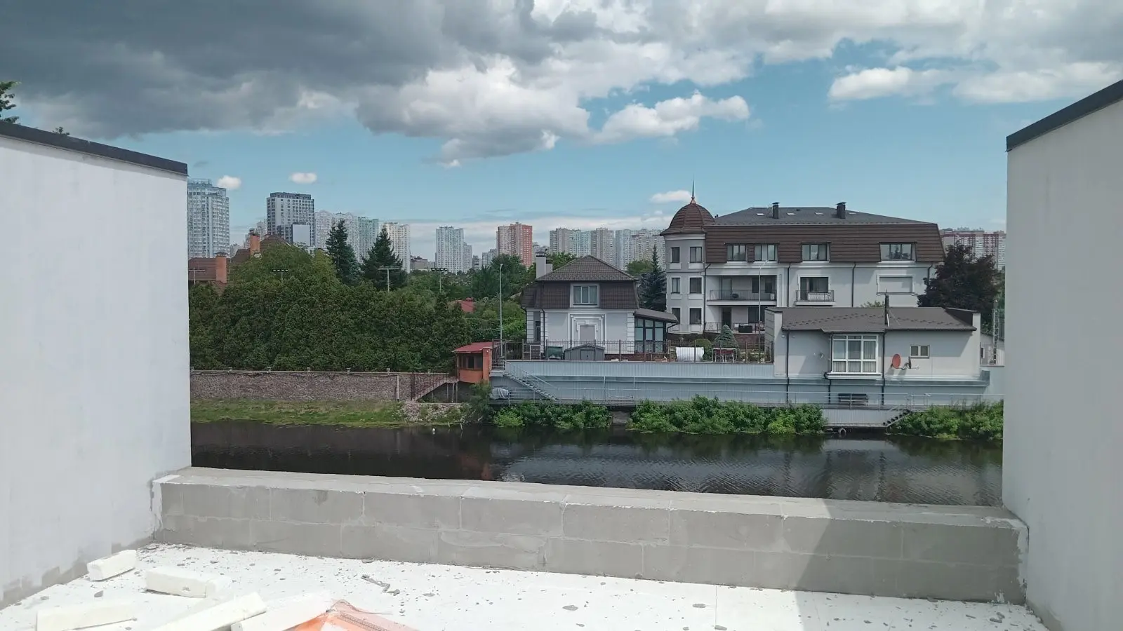 Фото Продаю будинок, 135 кв. м, 139-а Садова вул.  Київ, ціна: 135000 $, код 3851