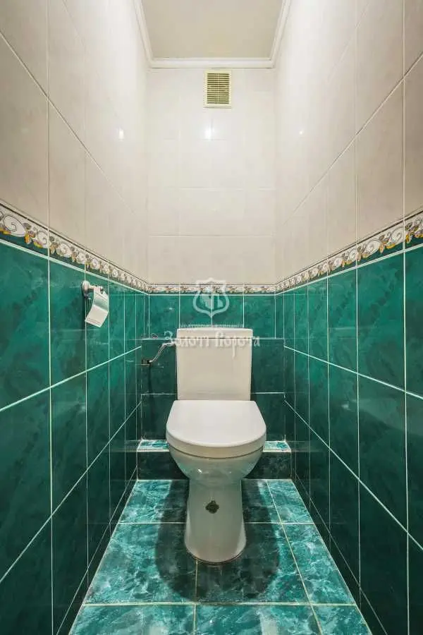 Фото Selling a 2-room apartment, 64.7 sq.m., Heroiv Sevastopolia Street 15 Kyiv, price: 107000 USD, code 5573