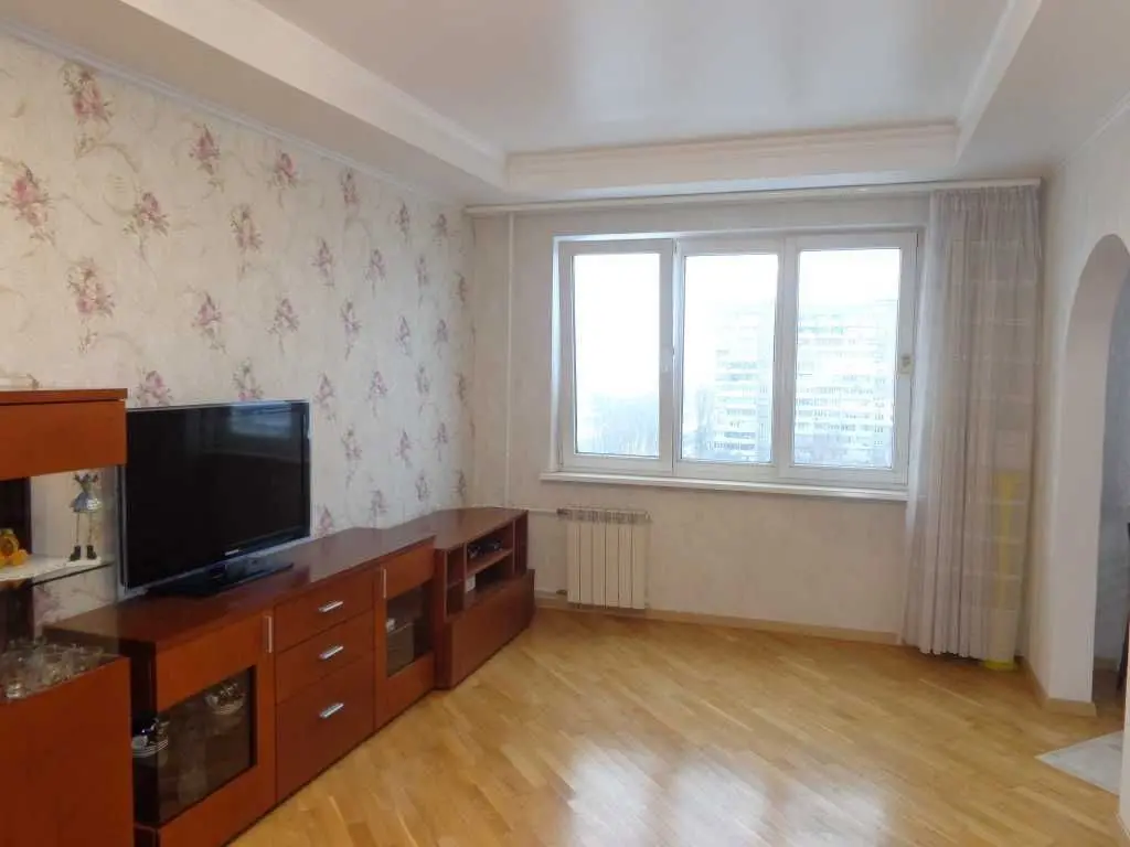 Фото Продаю 3-комнатную квартиру, 81 кв. м, Композитора Лятошинского ул. 2 Киев, цена: 98500 USD, код 5578