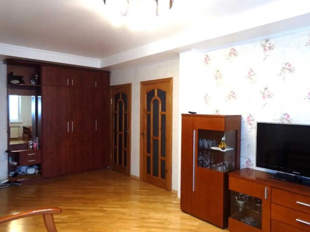 Фото Продаю 3-комнатную квартиру, 81 кв. м, Композитора Лятошинского ул. 2 Киев, цена: 98500 USD, код 5578