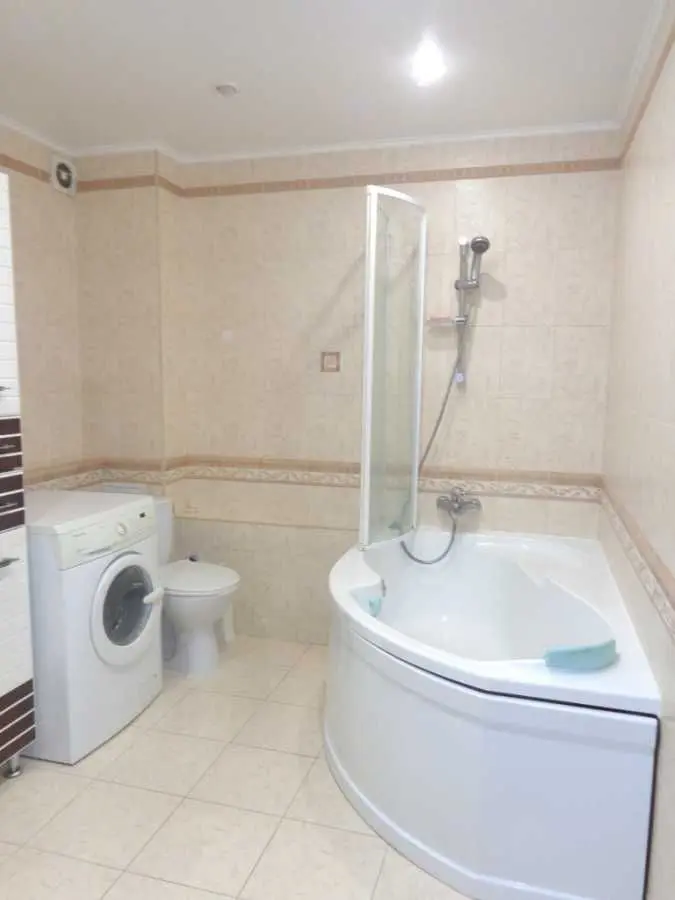 Фото Продаю 3-комнатную квартиру, 81 кв. м, Композитора Лятошинского ул. 2 Киев, цена: 98500 USD, код 5578