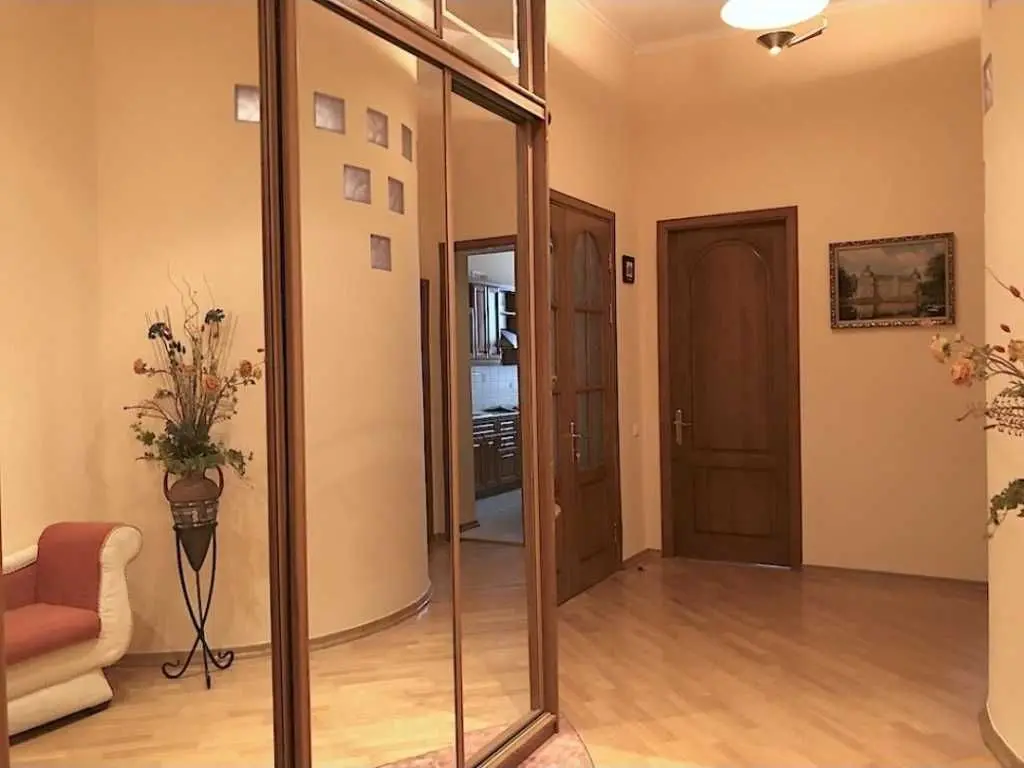 Фото Rent a 2-room apartment, Borovykovskoho Street  Kyiv for long-term rent, price: 32500 UAH, code 5586