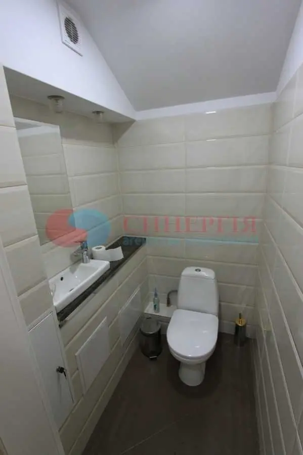 Фото Продаю комерційну нерухомість, 118 кв. м, Кловський узвіз  Київ, ціна: 425000 USD, код 5595