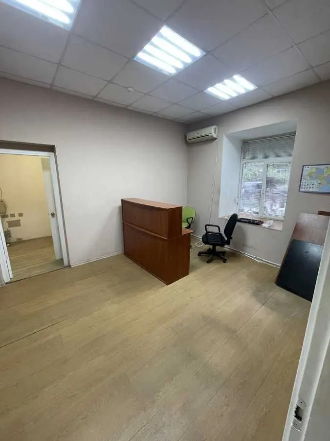 Фото Rent an office, Saksahanskoho Street 43а Kyiv for long-term rent, price: 19000 UAH, code 5598