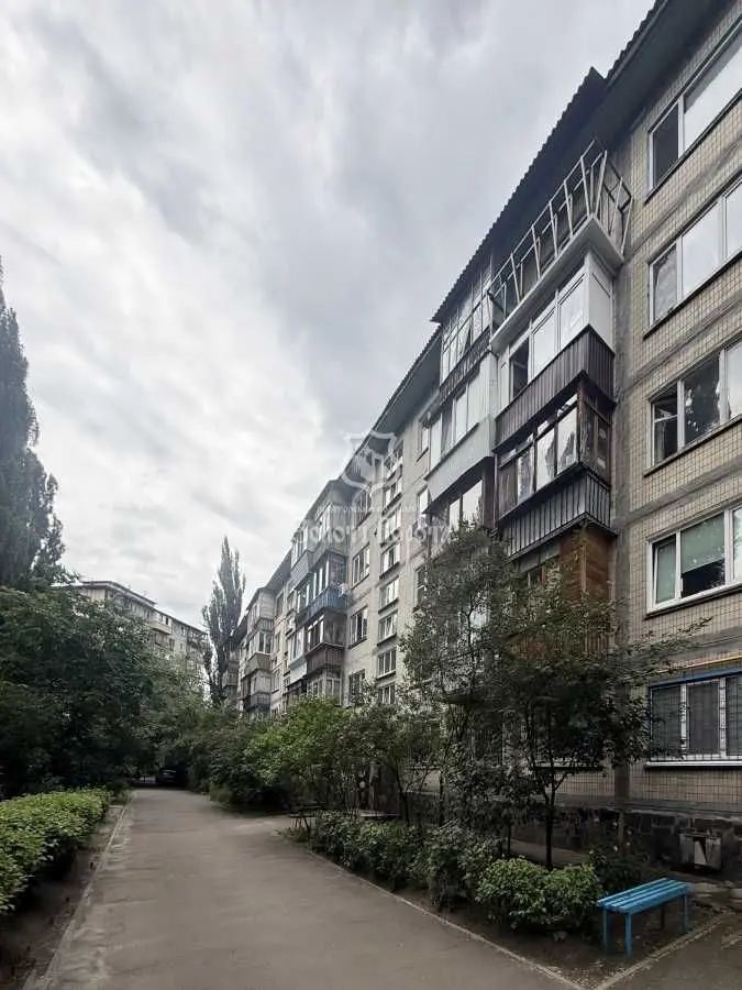 Фото Продаю 2 кімнатну квартиру, 46.8 кв. м, Вінстона Черчилля вул. (Червоноткацька) 18а Київ, ціна: 44000 USD, код 5607