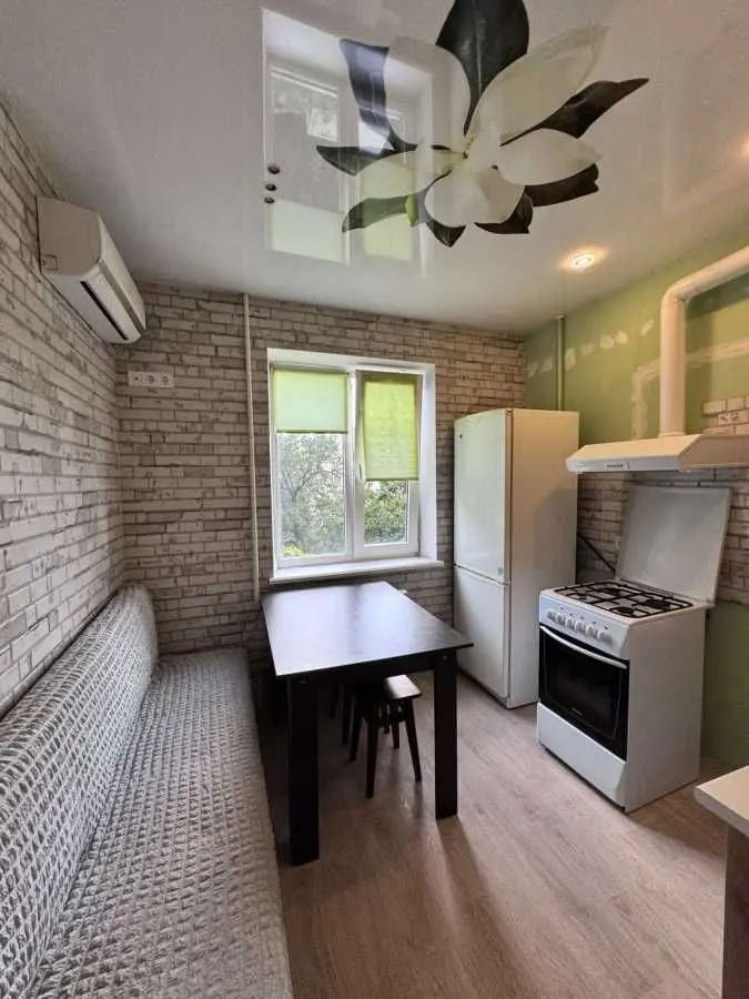 Фото Selling a 2-room apartment, 51.15 sq.m., Mykhaila Derehusa Street 10 Kyiv, price: 75000 USD, code 5609