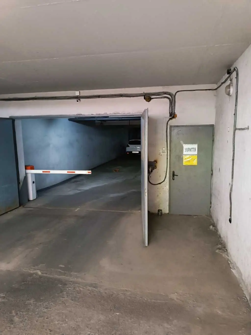 Фото Selling a parking space, garage, 14.4 sq.m., Dniprovska Embarkment 1 Kyiv, price: 21000 USD, code 5610