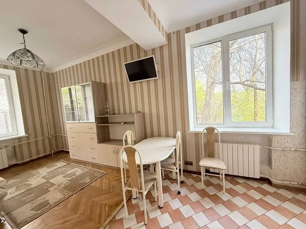 Фото Продаю 2 кімнатну квартиру, 43 кв. м, Монтажників вул. 53 Київ, ціна: 53500 USD, код 5611