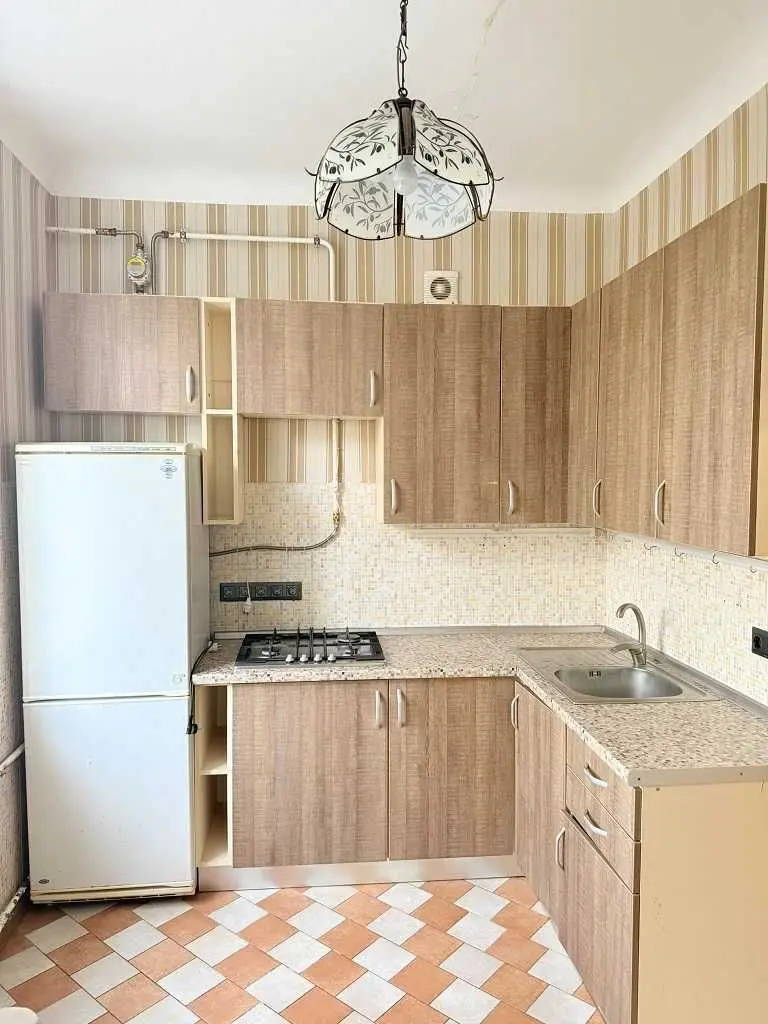 Фото Продаю 2 кімнатну квартиру, 43 кв. м, Монтажників вул. 53 Київ, ціна: 53500 USD, код 5611