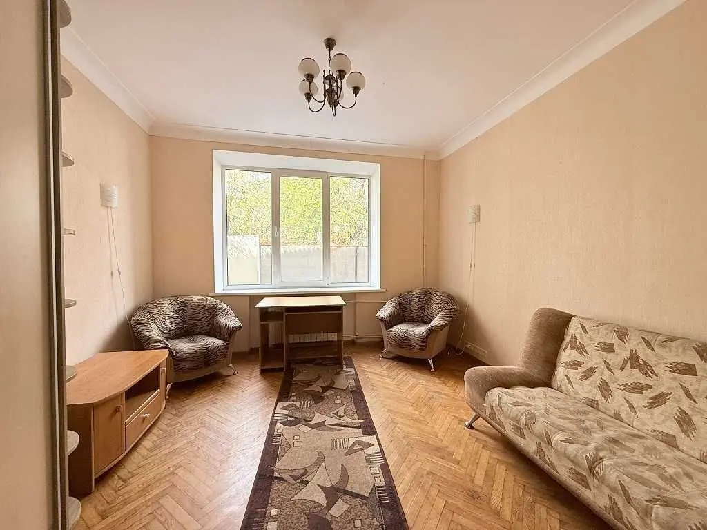 Фото Продаю 2 кімнатну квартиру, 43 кв. м, Монтажників вул. 53 Київ, ціна: 53500 USD, код 5611