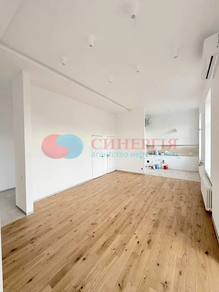 Фото Продаю 2 кімнатну квартиру, 72 кв. м, Музейний пров.  Київ, ціна: 236000 USD, код 5612