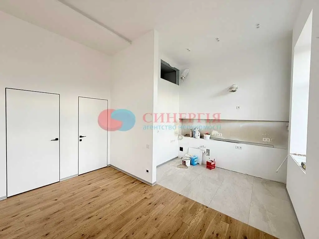 Фото Продаю 2 кімнатну квартиру, 72 кв. м, Музейний пров.  Київ, ціна: 236000 USD, код 5612