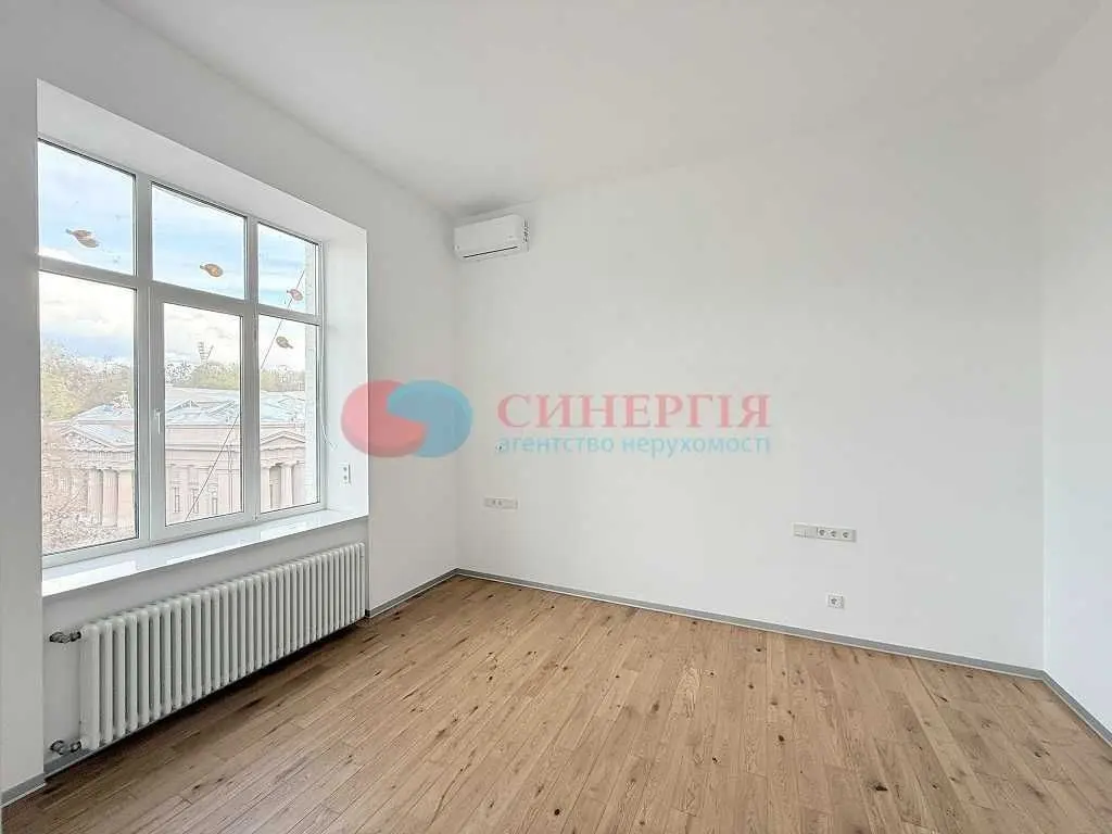 Фото Продаю 2 кімнатну квартиру, 72 кв. м, Музейний пров.  Київ, ціна: 236000 USD, код 5612