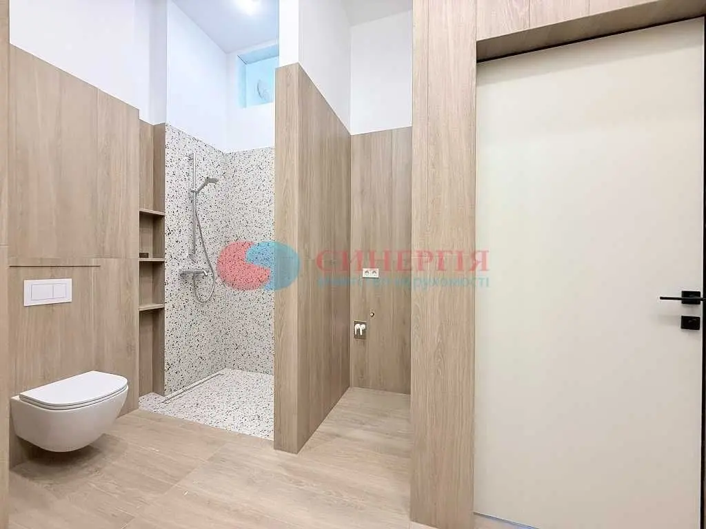 Фото Продаю 2 кімнатну квартиру, 72 кв. м, Музейний пров.  Київ, ціна: 236000 USD, код 5612