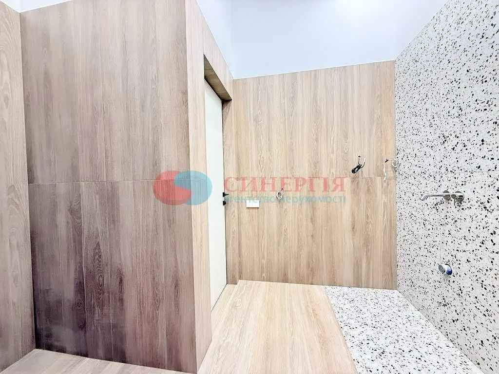 Фото Продаю 2 кімнатну квартиру, 72 кв. м, Музейний пров.  Київ, ціна: 236000 USD, код 5612
