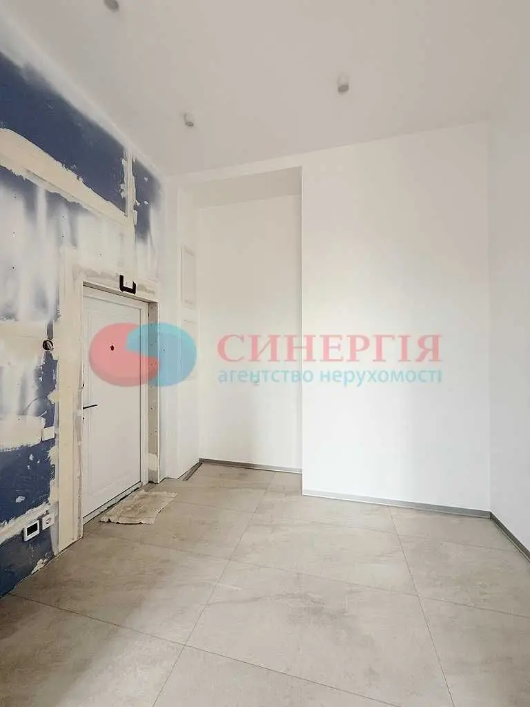 Фото Продаю 2 кімнатну квартиру, 72 кв. м, Музейний пров.  Київ, ціна: 236000 USD, код 5612