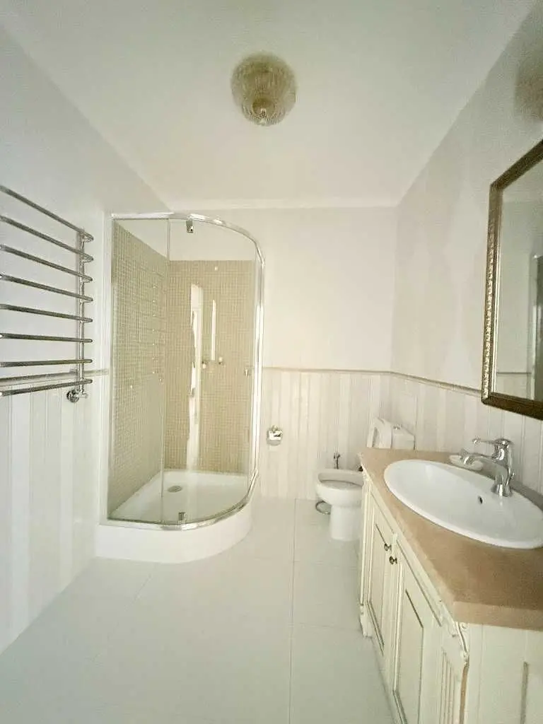 Фото Продаю 1 кімнатну квартиру, 65 кв. м, Практична вул. 2 Київ, ціна: 129000 USD, код 5614