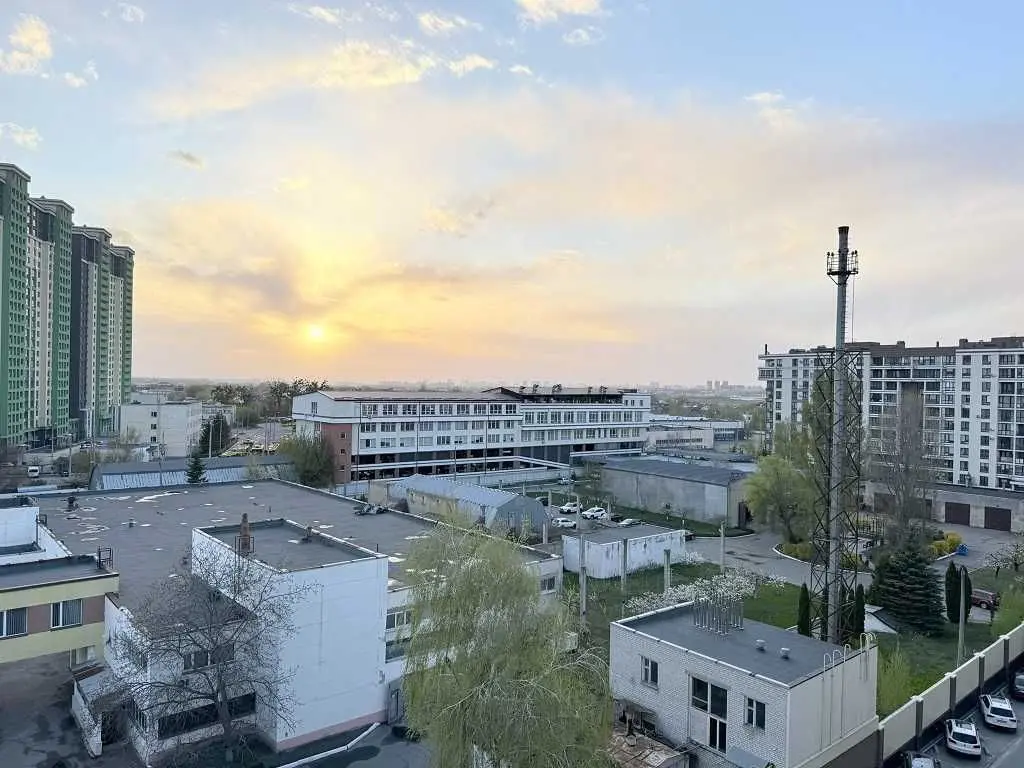 Фото Продаю 1 кімнатну квартиру, 65 кв. м, Практична вул. 2 Київ, ціна: 129000 USD, код 5614