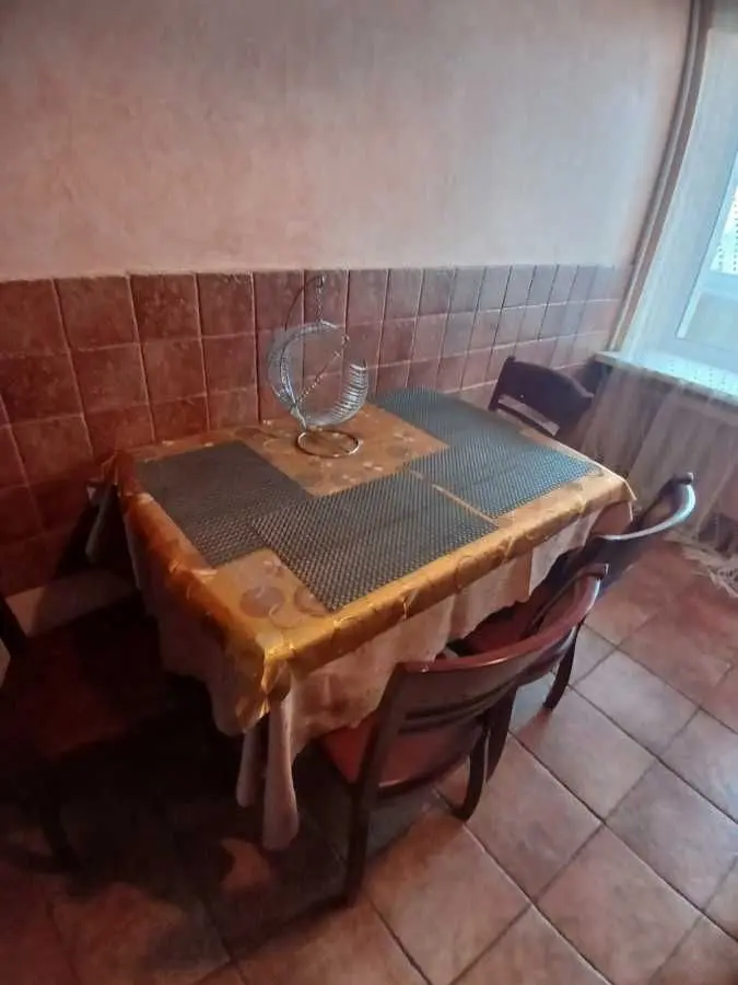 Фото Rent a 3-room apartment, Verkhovnoi Rady Boulevard 19 Kyiv for long-term rent, price: 19000 UAH, code 5617