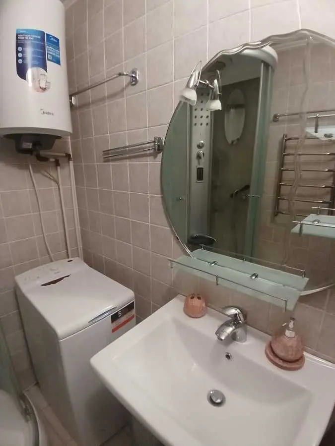 Фото Rent a 3-room apartment, Verkhovnoi Rady Boulevard 19 Kyiv for long-term rent, price: 19000 UAH, code 5617
