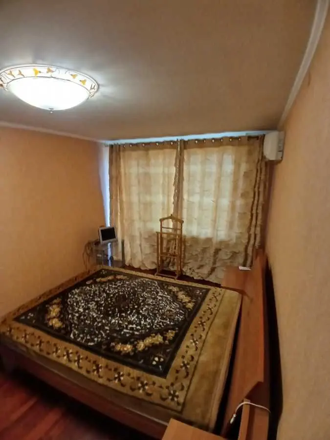 Фото Rent a 3-room apartment, Verkhovnoi Rady Boulevard 19 Kyiv for long-term rent, price: 19000 UAH, code 5617