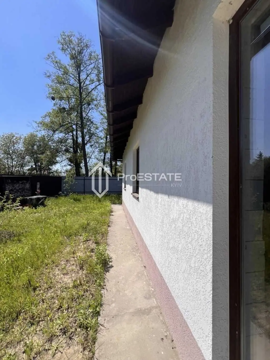 Фото Продаю будинок, 110 кв. м, Центральна вул.  Гнідин, ціна: 85000 USD, код 5632