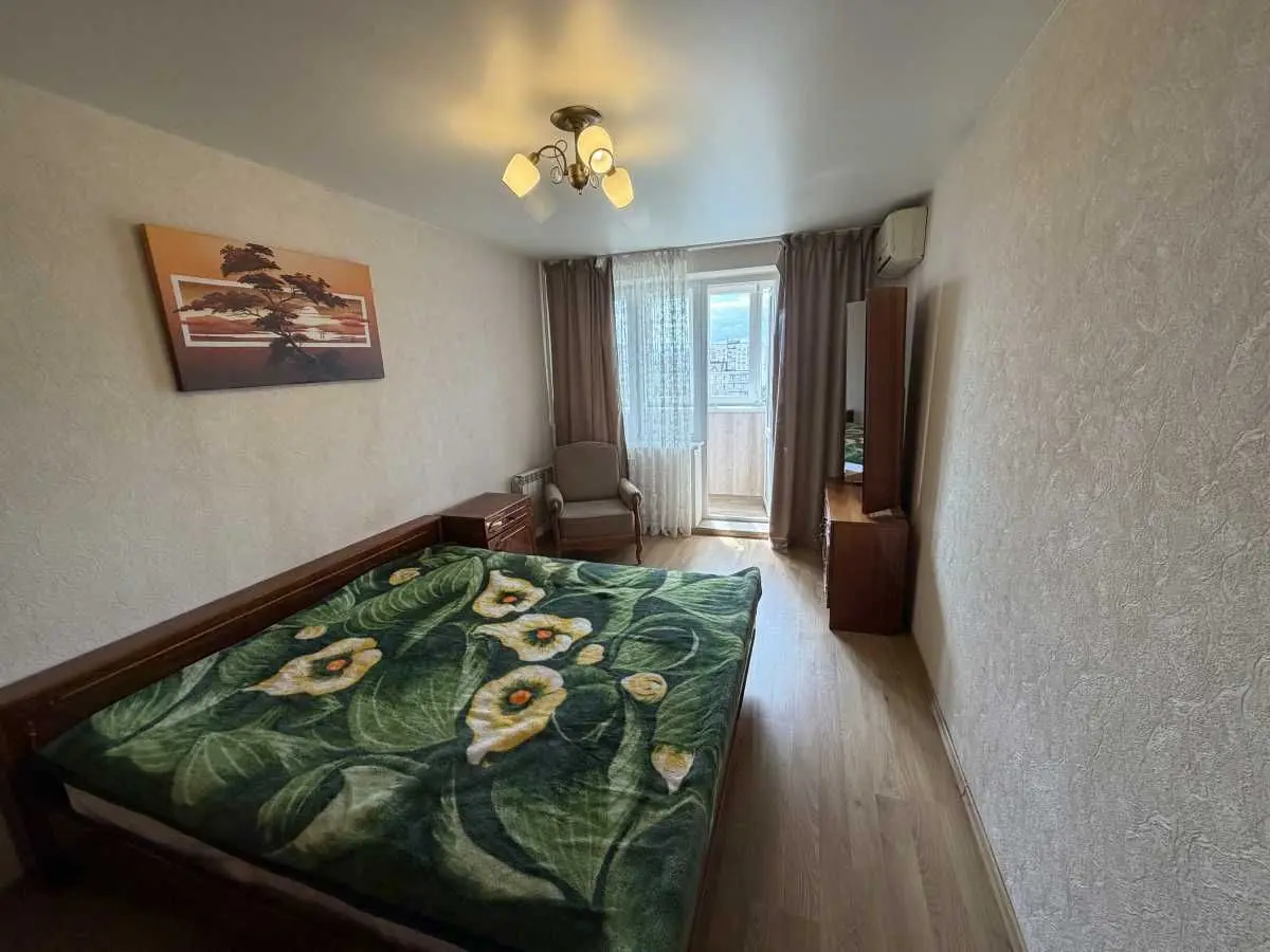 Фото Зняти 3 кімнатну квартиру, Левка Лукʼяненка вул. (Маршала Тимошенка)  Київ в довгострокову оренду, ціна: 20000 UAH, код 5636