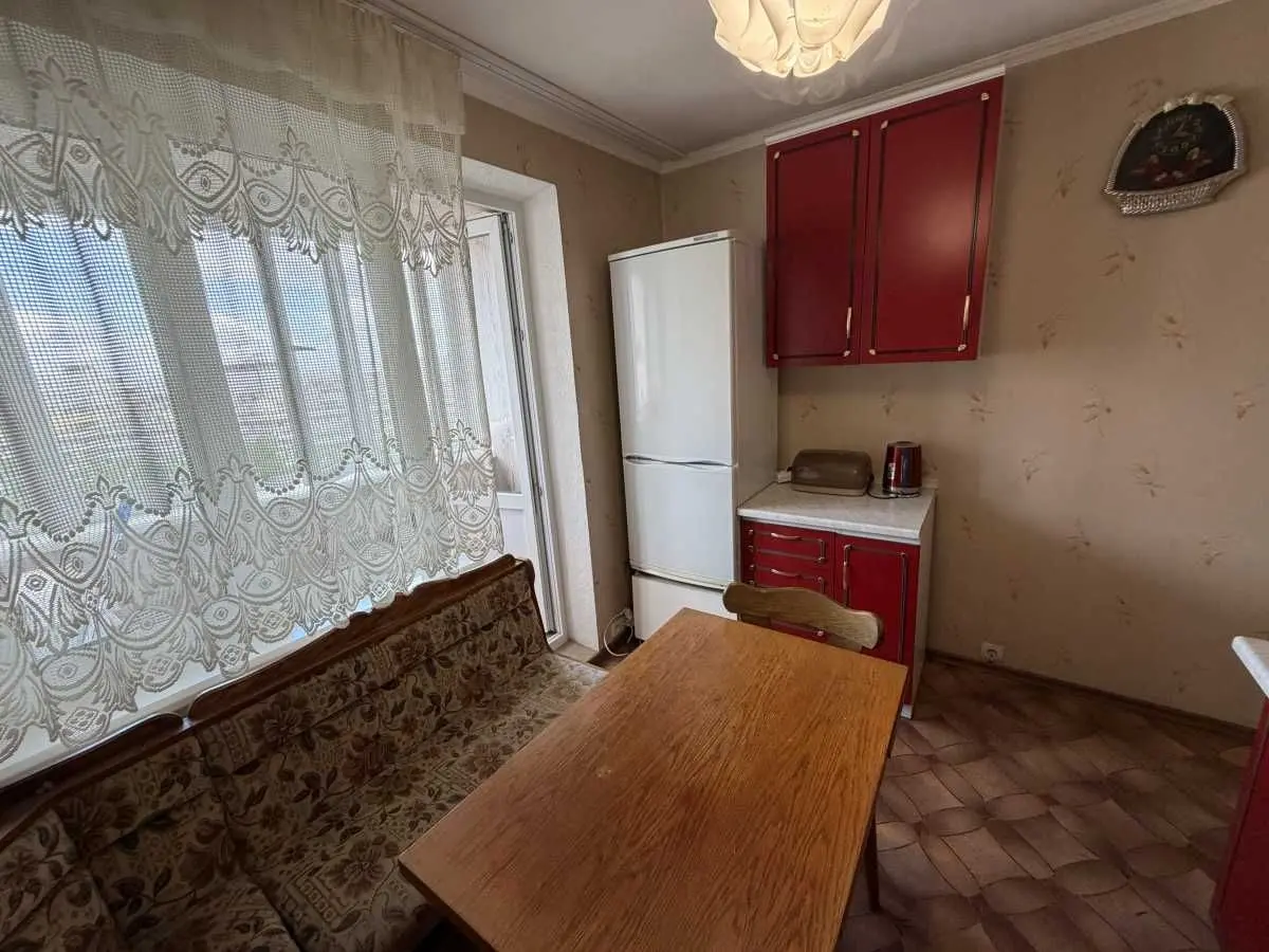 Фото Зняти 3 кімнатну квартиру, Левка Лукʼяненка вул. (Маршала Тимошенка)  Київ в довгострокову оренду, ціна: 20000 UAH, код 5636